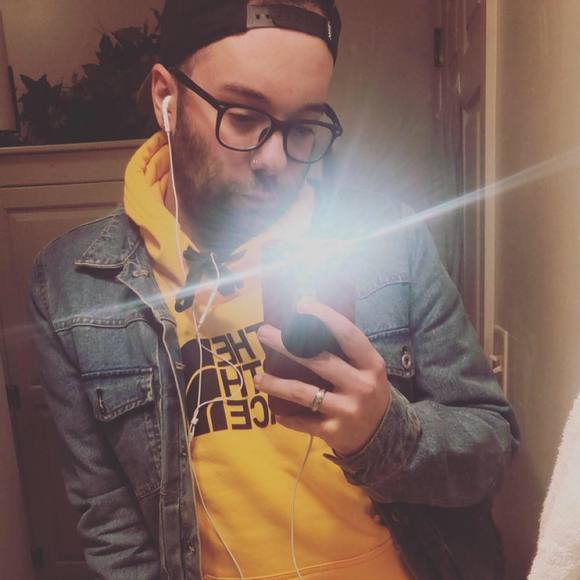 Meet your Posher, Joshua - Picture 1 of 1